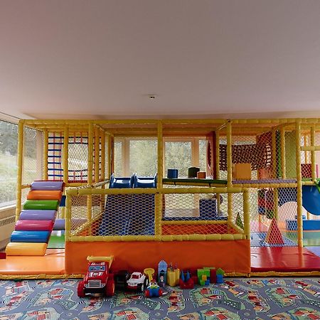 Summit Hotel Jablunicja Kültér fotó