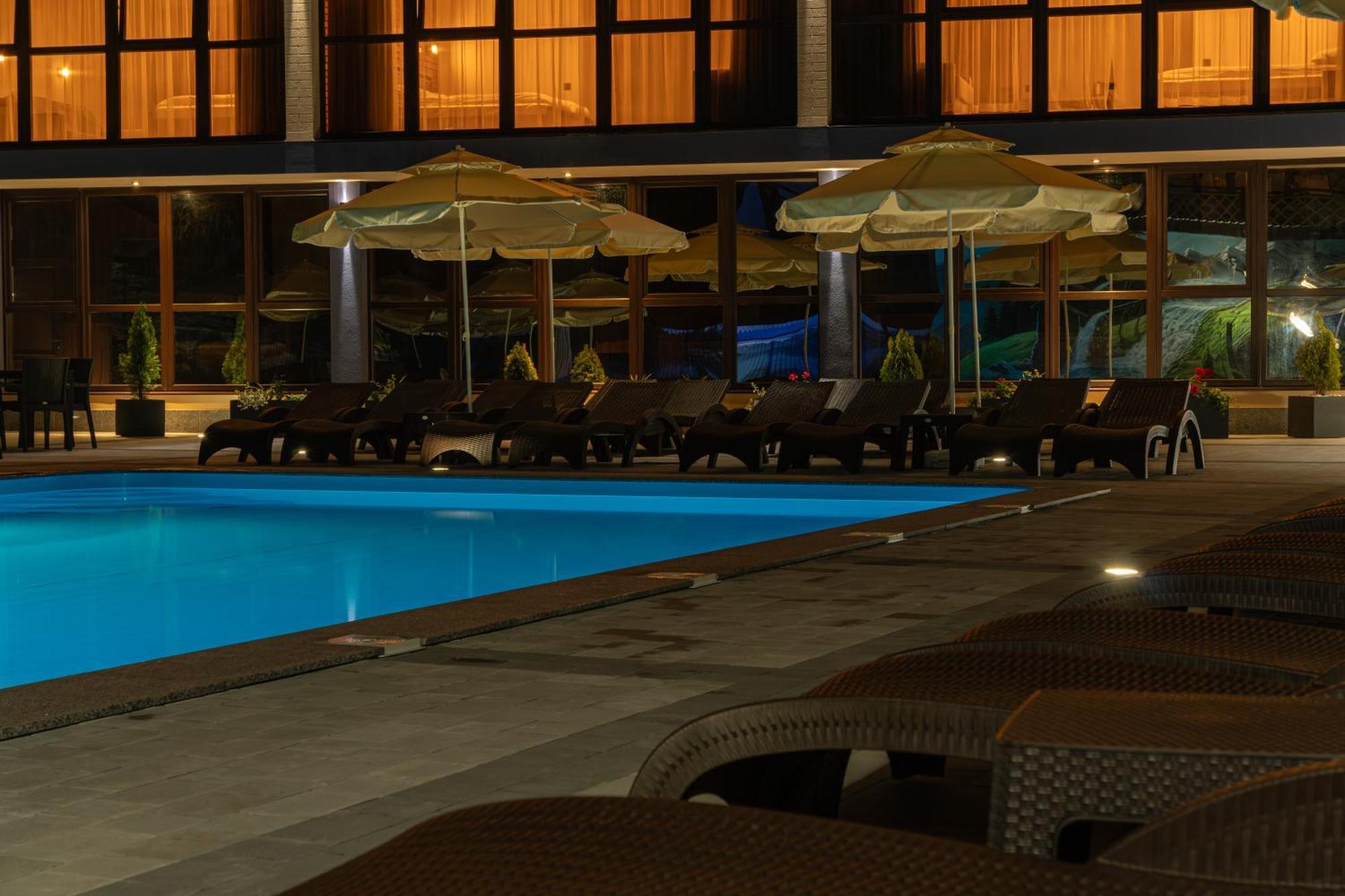 Summit Hotel Jablunicja Kültér fotó