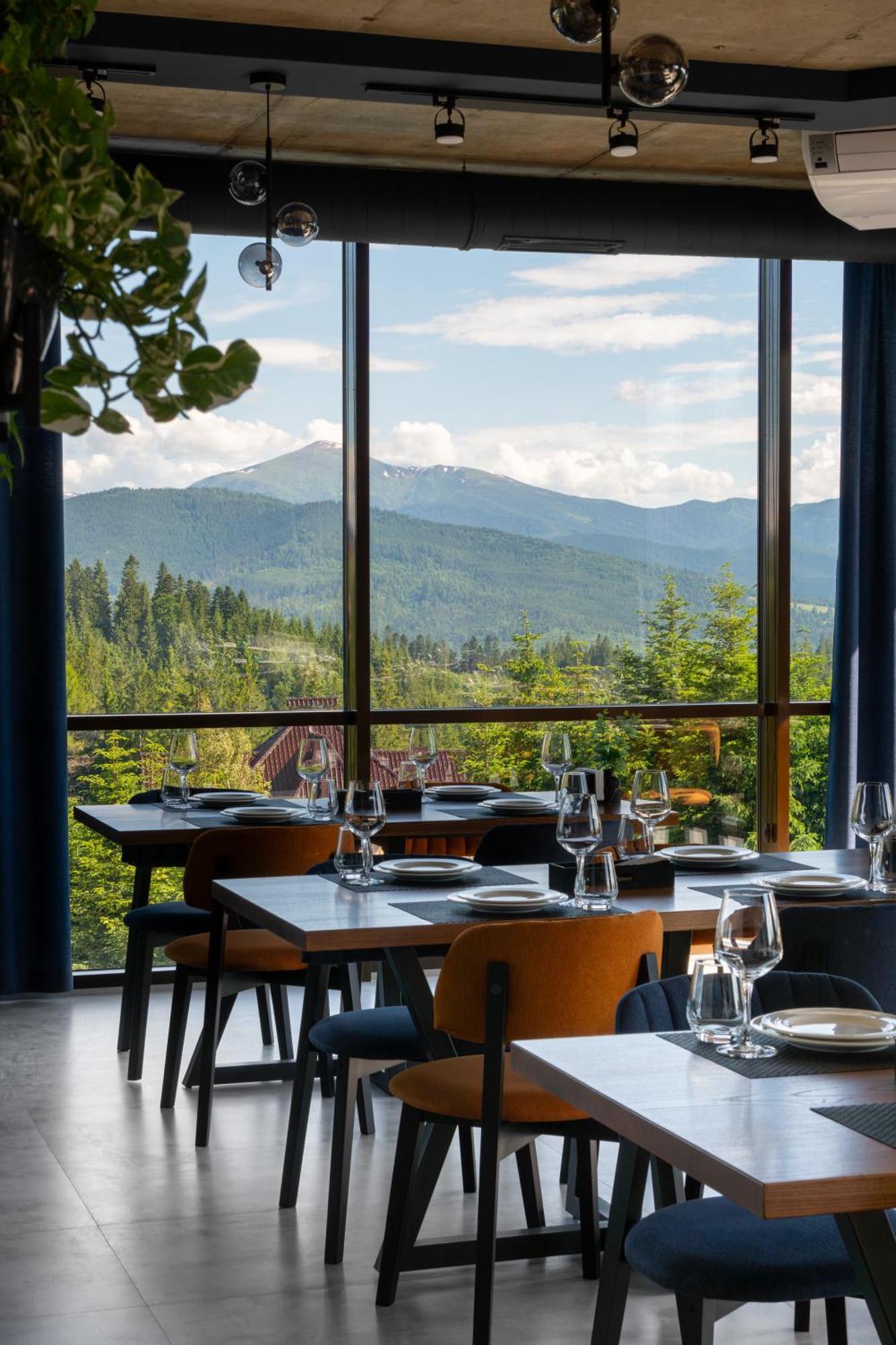 Summit Hotel Jablunicja Kültér fotó